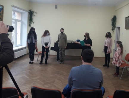 Робота над подоланням складностей в осягненні фактурного та драматургічного аспектів музичного твору на уроках композиції викладача ДМШ № 28 Коніщевої О.В.